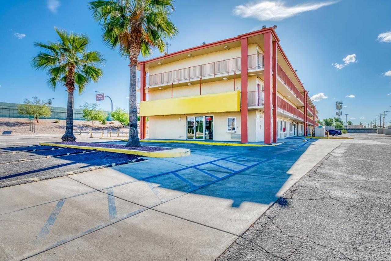 Oyo Hotel Tucson Downtown المظهر الخارجي الصورة