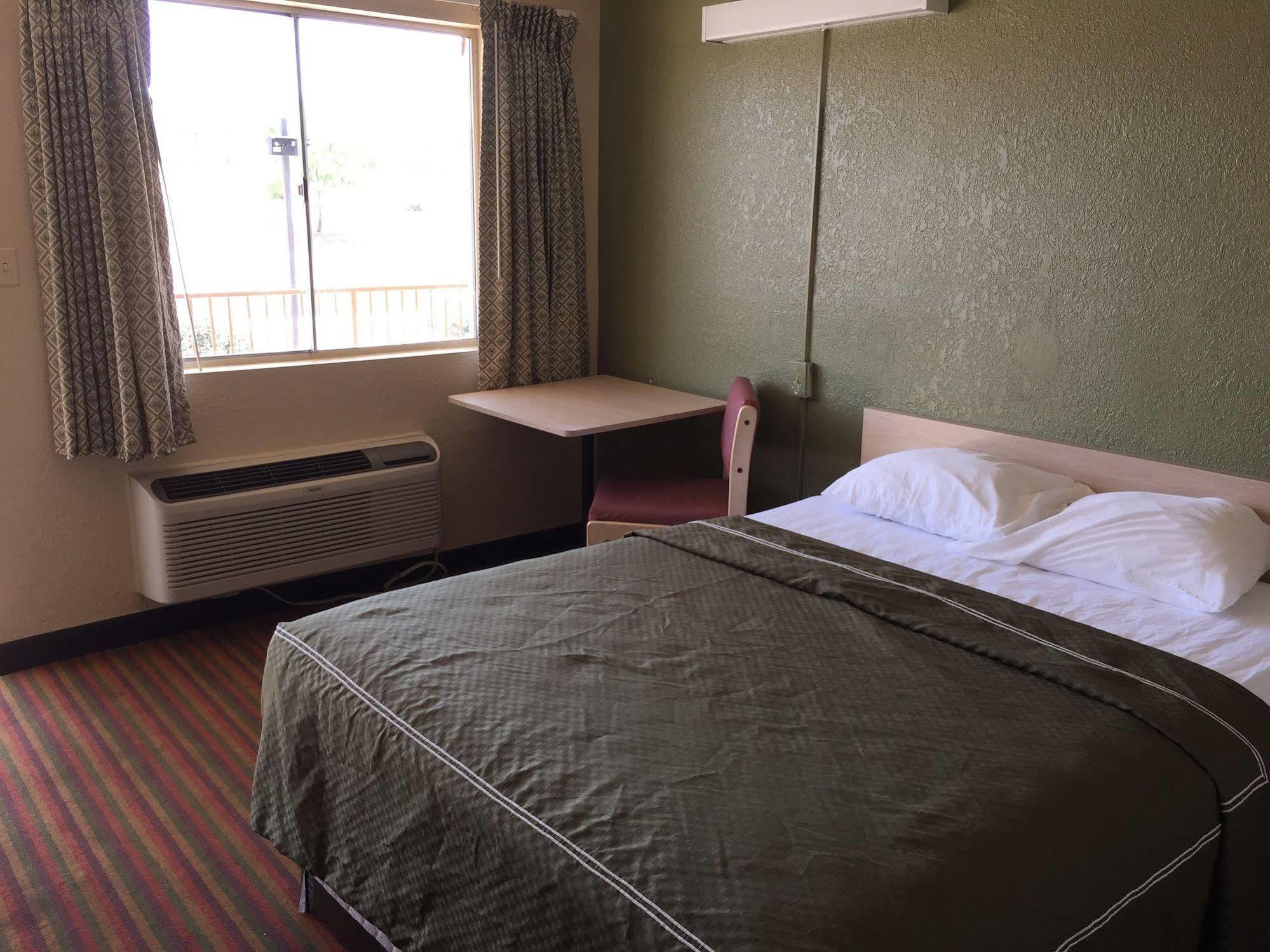Oyo Hotel Tucson Downtown المظهر الخارجي الصورة