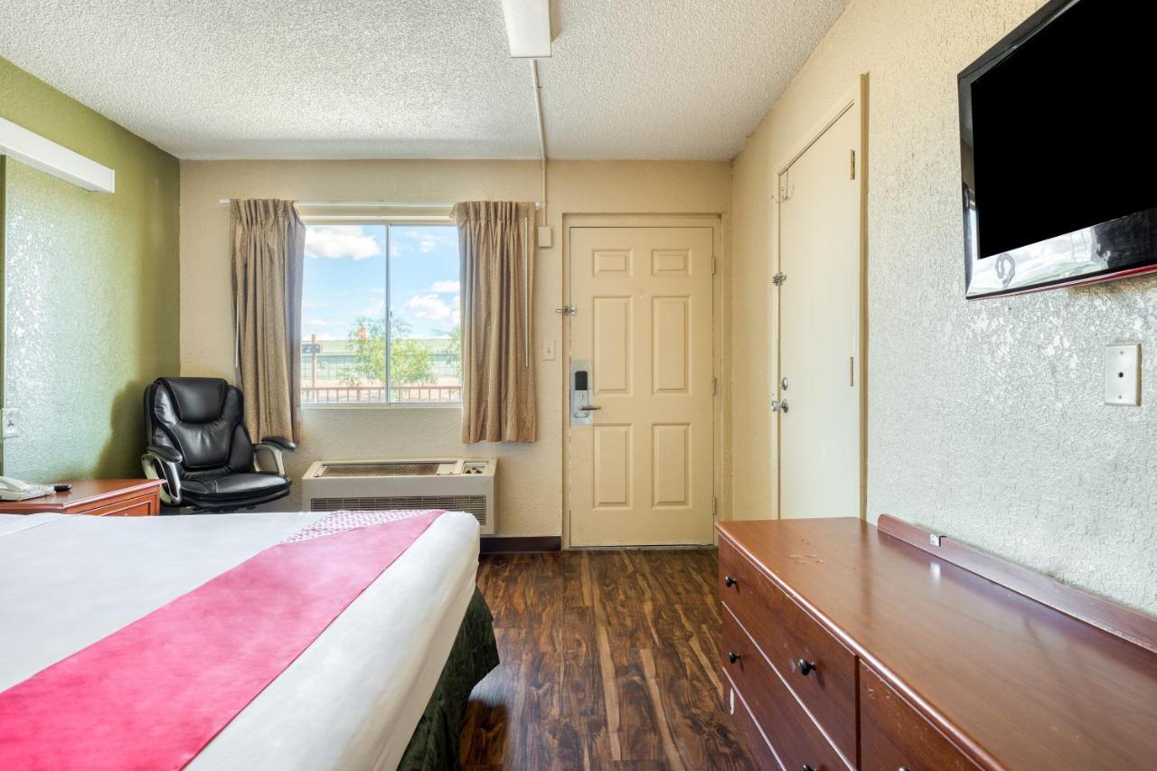 Oyo Hotel Tucson Downtown المظهر الخارجي الصورة