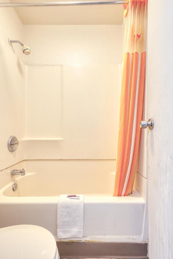 Oyo Hotel Tucson Downtown المظهر الخارجي الصورة